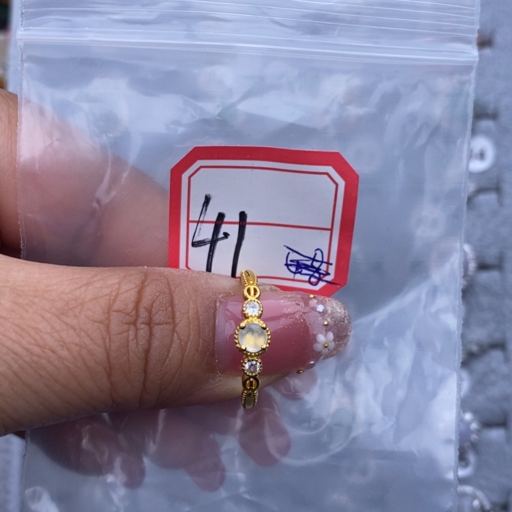 未镶嵌戒指翡翠缅甸