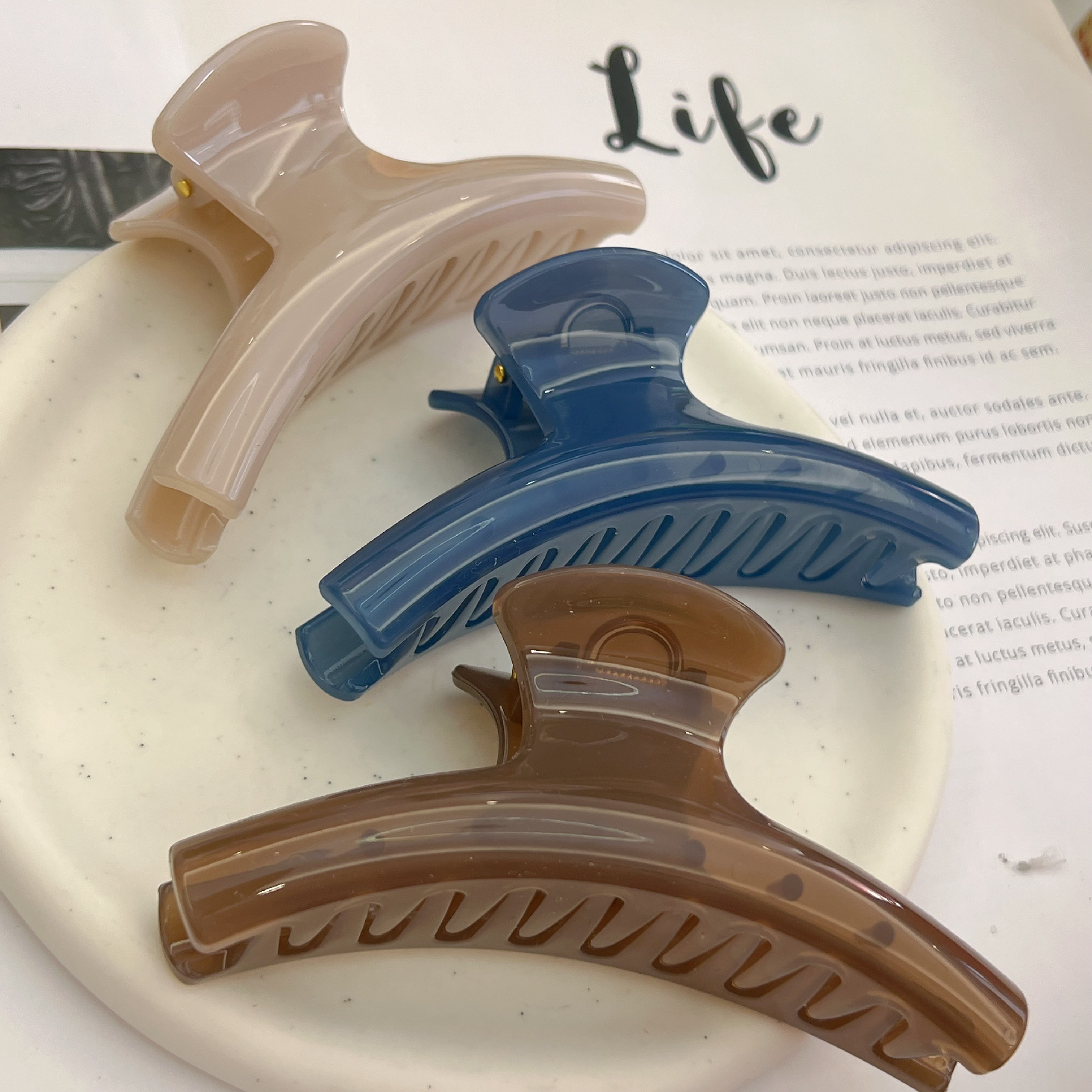 大号字母抓夹J182