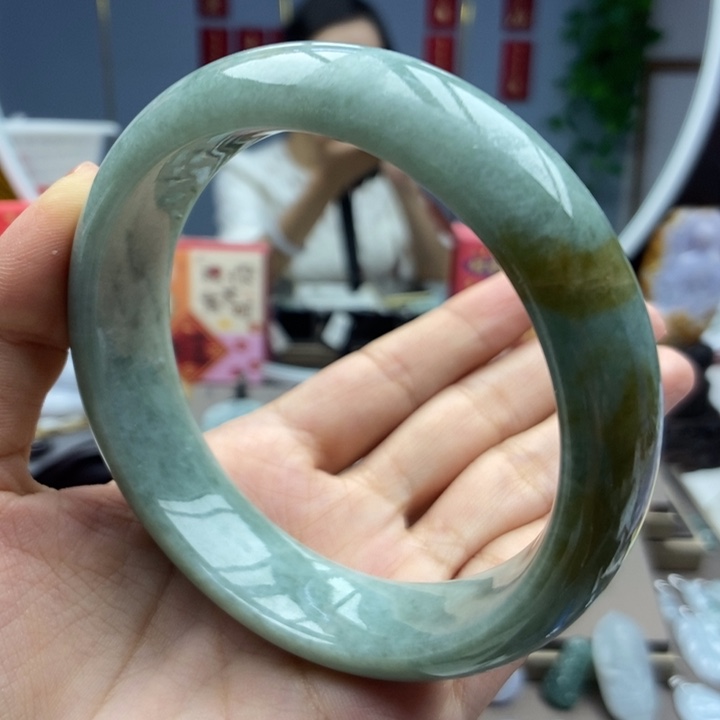 翡翠手镯未镶嵌手镯19-59