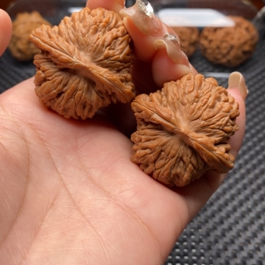 文玩核桃吊坠42全品山西汉高楼