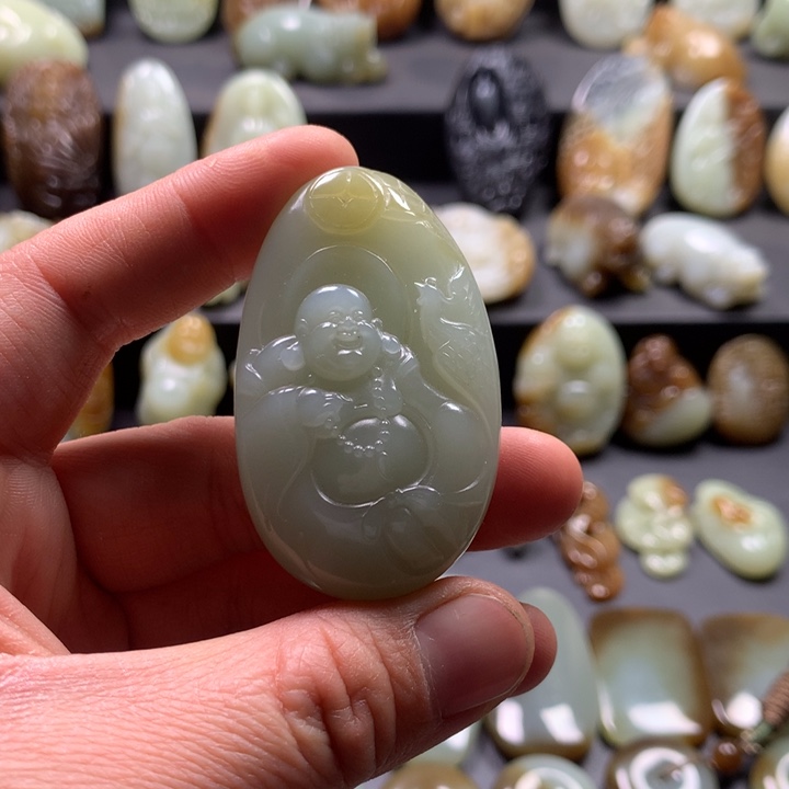 和田玉（糖玉）颈饰未镶嵌