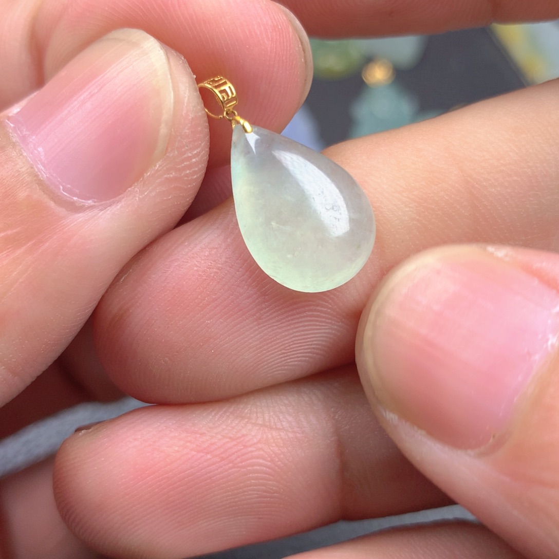 【闪购商品】翡翠18K金镶嵌颈饰翡翠