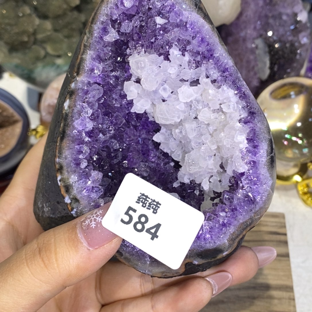 未镶嵌大型摆件（非配饰）紫晶绝美方解石