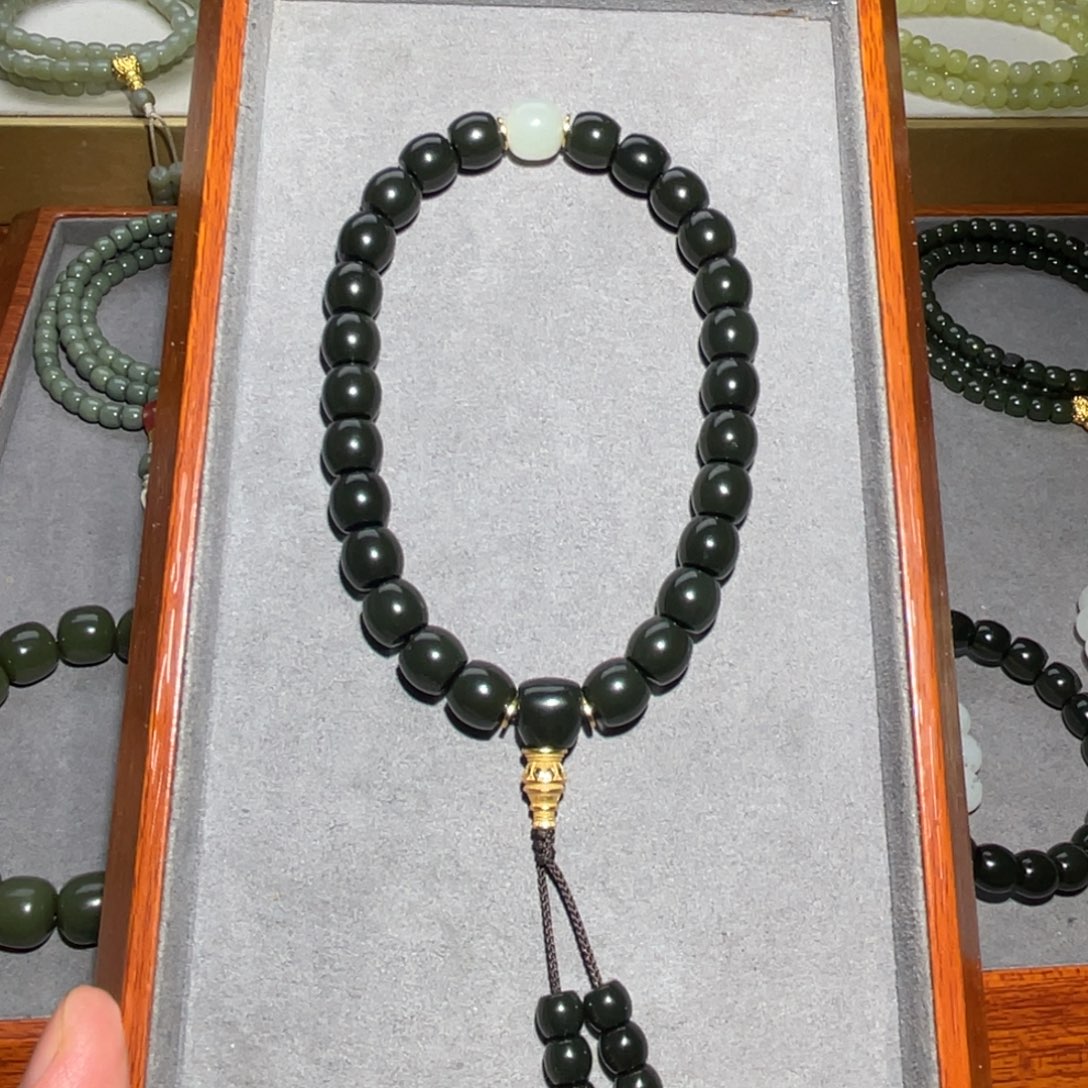 和田玉未镶嵌手链