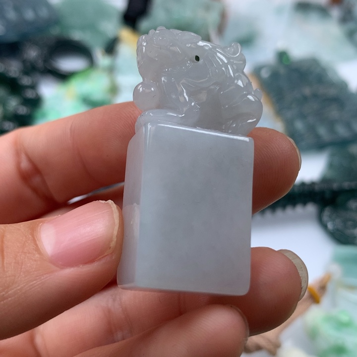 翡翠颈饰未镶嵌保真天然A货翡翠