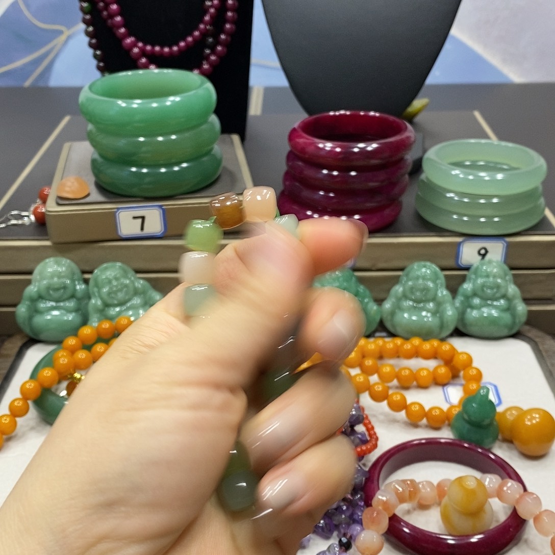 阳***百石英岩玉未镶嵌手链