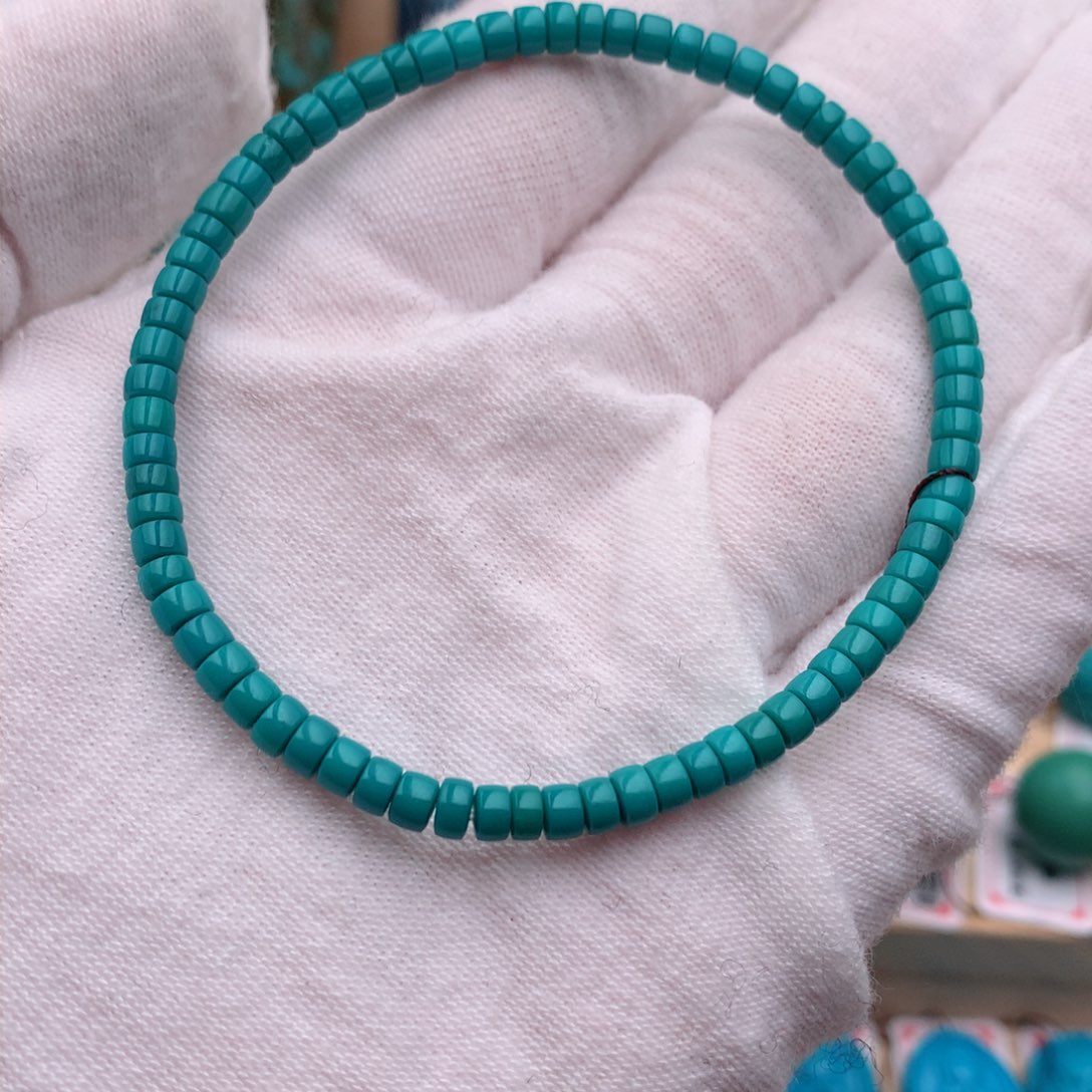 未镶嵌绿松石手串月****电