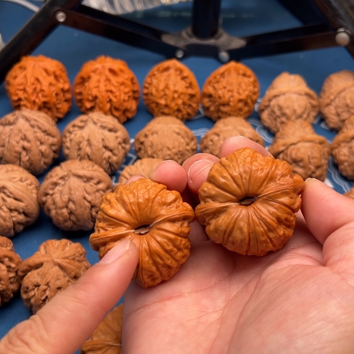 文玩核桃把件墨*南瓜