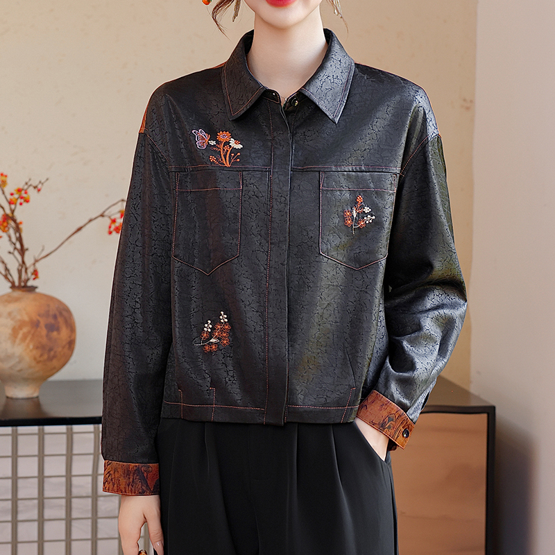 新中式妈妈秋装外套休闲大码夹克2025新款衣服中老年春秋上衣女