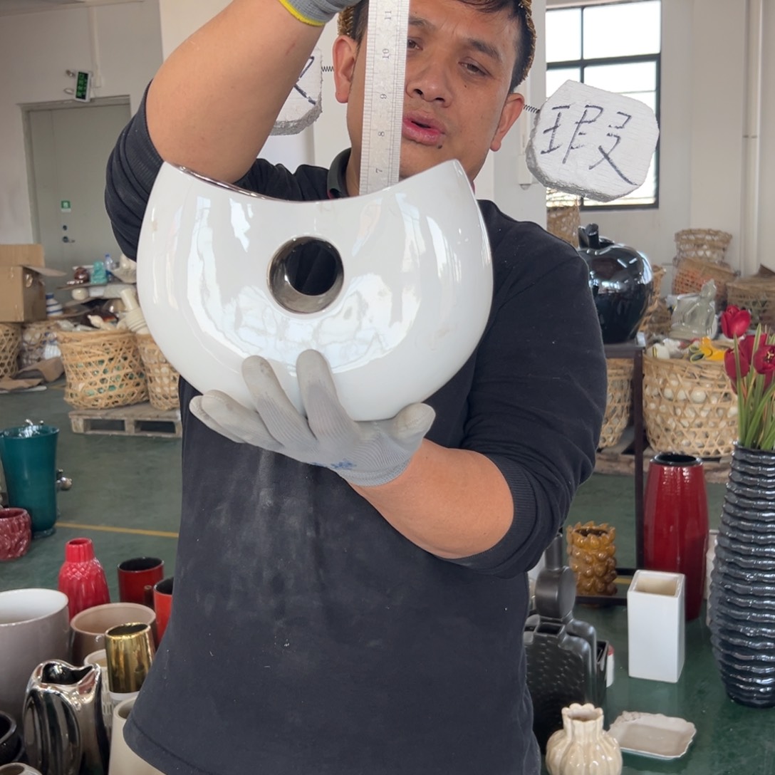 摆件199 号高中低温陶瓷工艺瓶（部分微瑕）