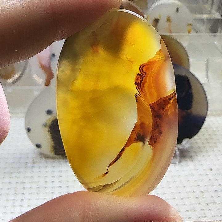 玛瑙/玉髓未镶嵌珠宝奇石