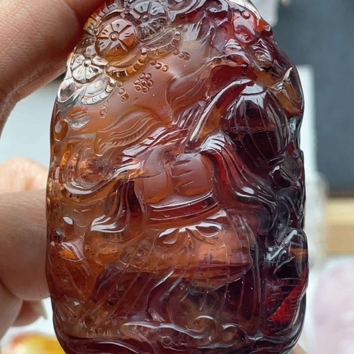 未镶嵌颈饰水晶    