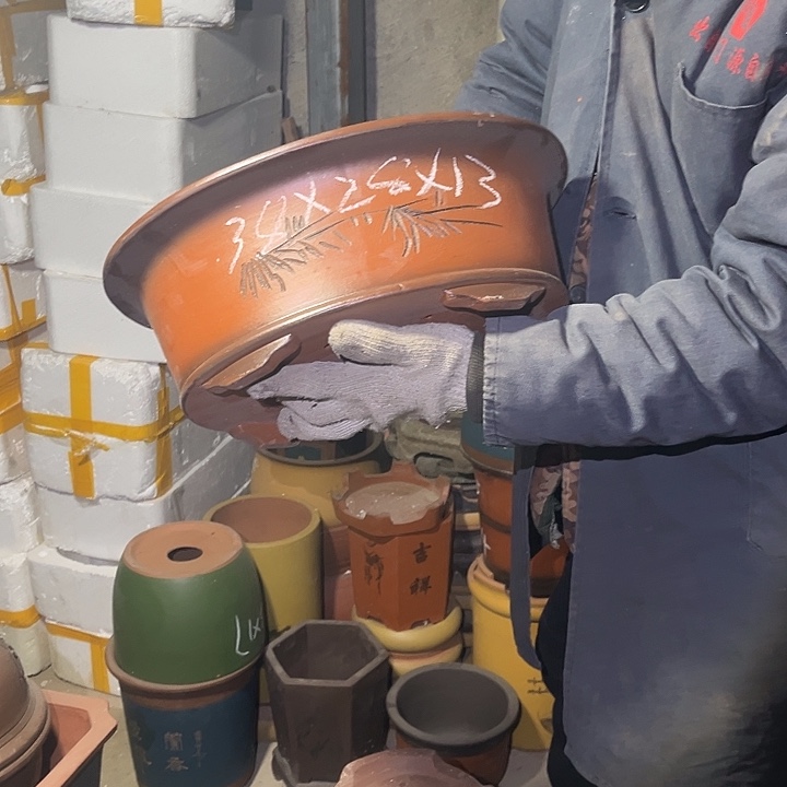 紫砂花盆紫砂花盆和小