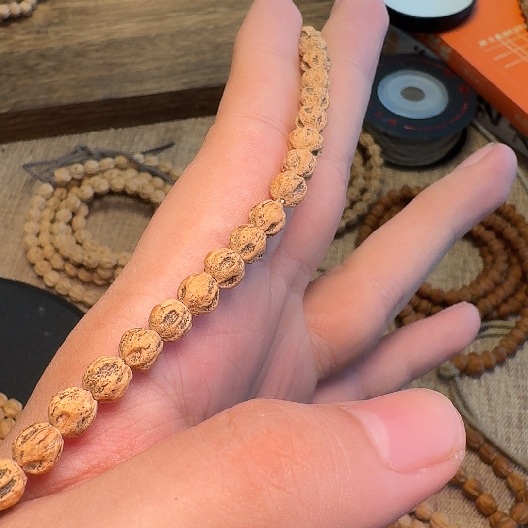 小***。柏香籽/百香籽吊坠