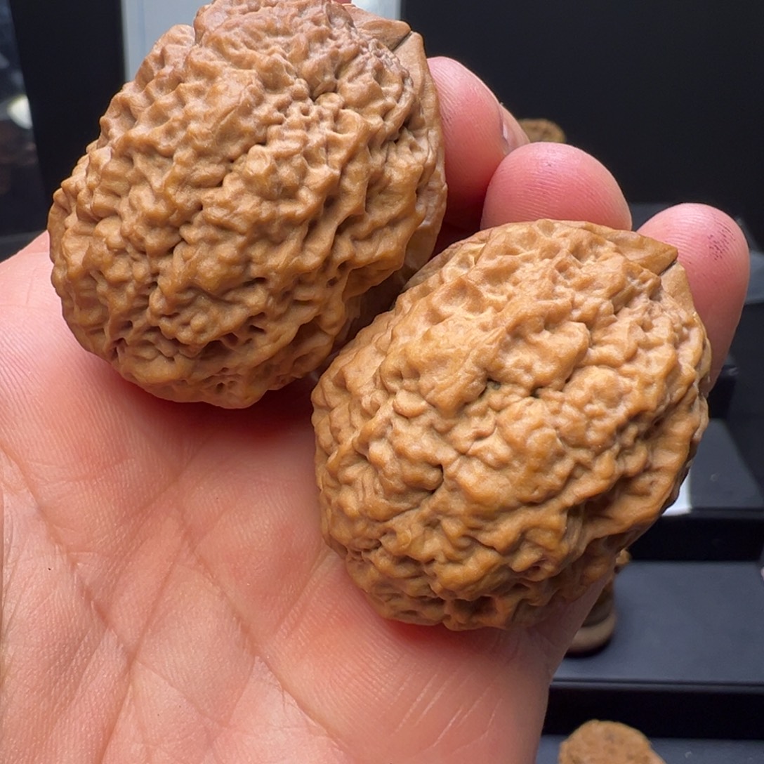 吊坠文玩核桃毒液42mm