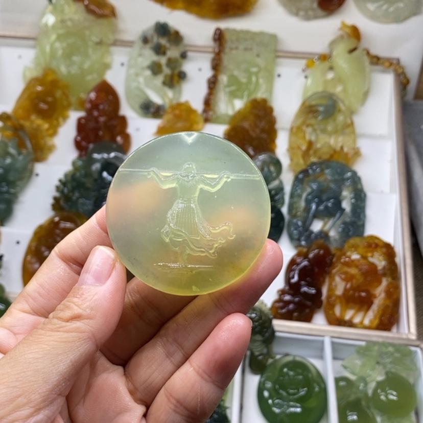 【闪购商品】未镶嵌蛇纹石玉颈饰