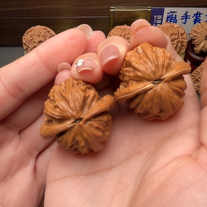 想***歌吊坠文玩核桃大红袍35全