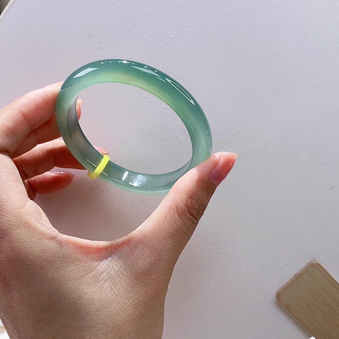 手镯玛瑙/玉髓未镶嵌53