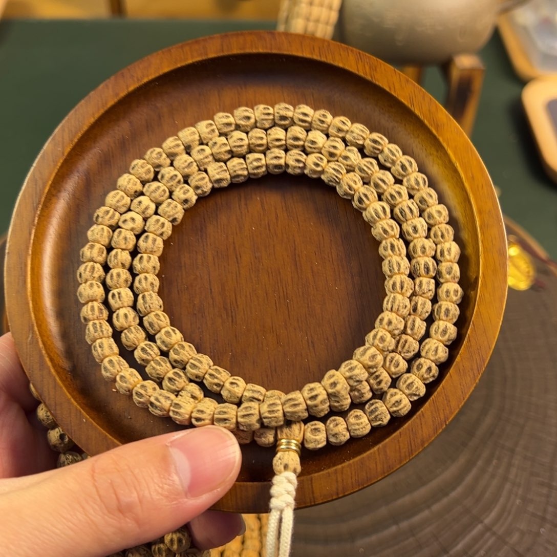 【闪购商品】柏香籽/百香籽吊坠大**！