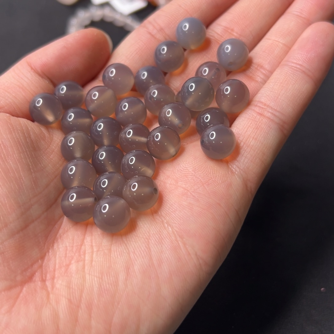 南红玛瑙黑冰散珠 P002951号未镶嵌