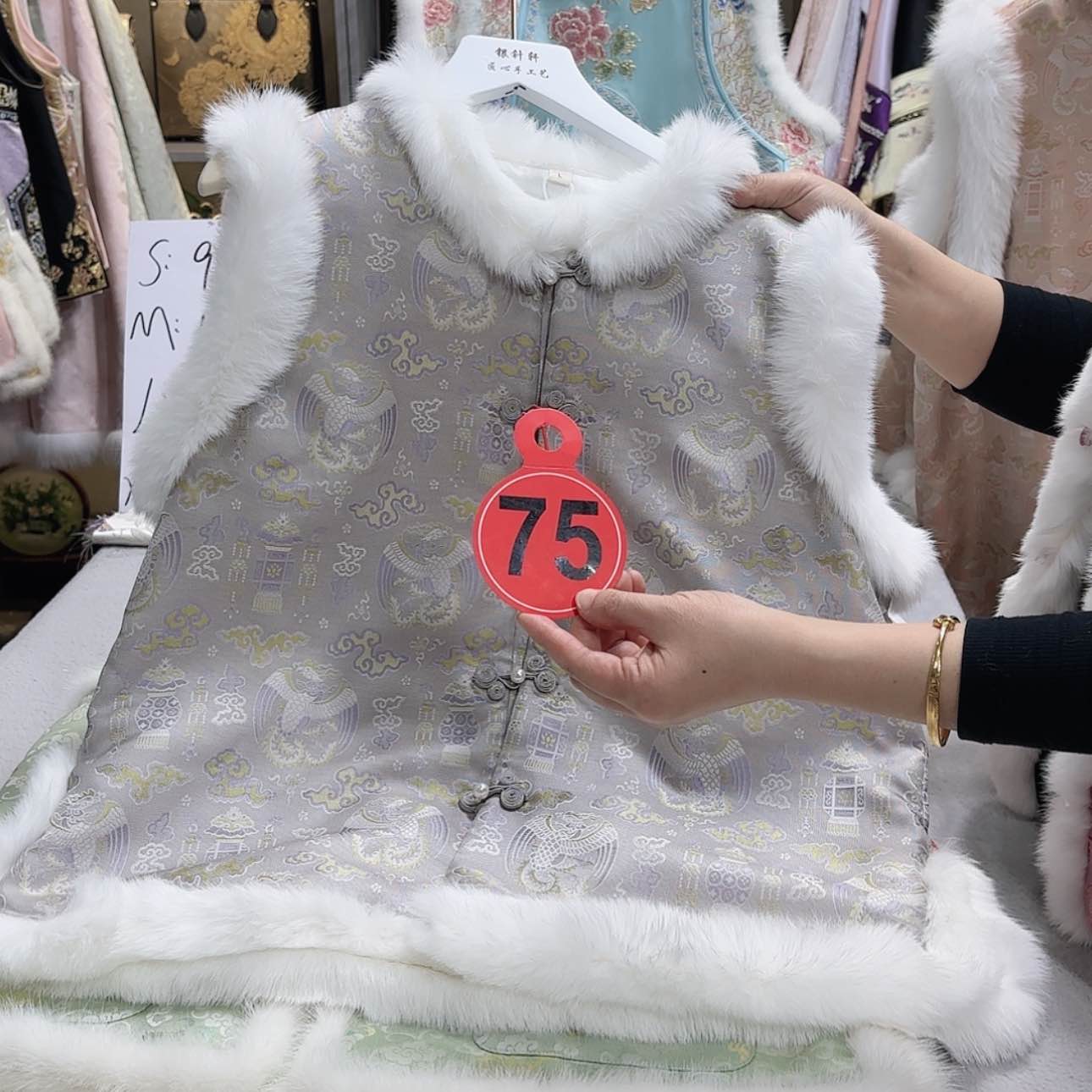 【闪购商品】瓷片彩***卜非遗传承人等荣誉称号
