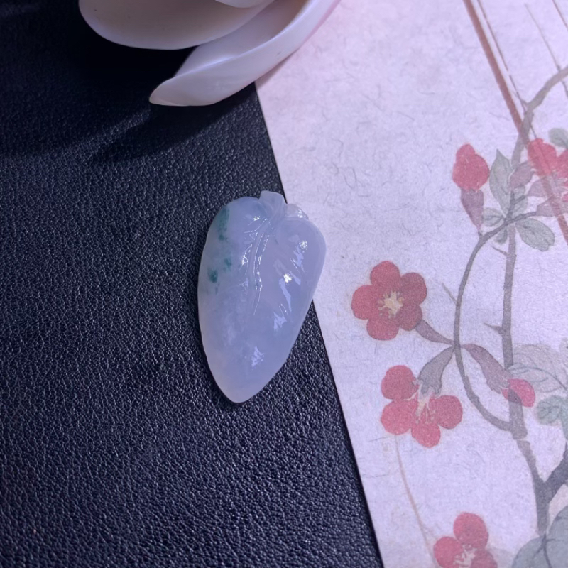 飘蓝花叶子吊坠 尺寸31.7 17.8 6.3 天然缅甸a货翡翠