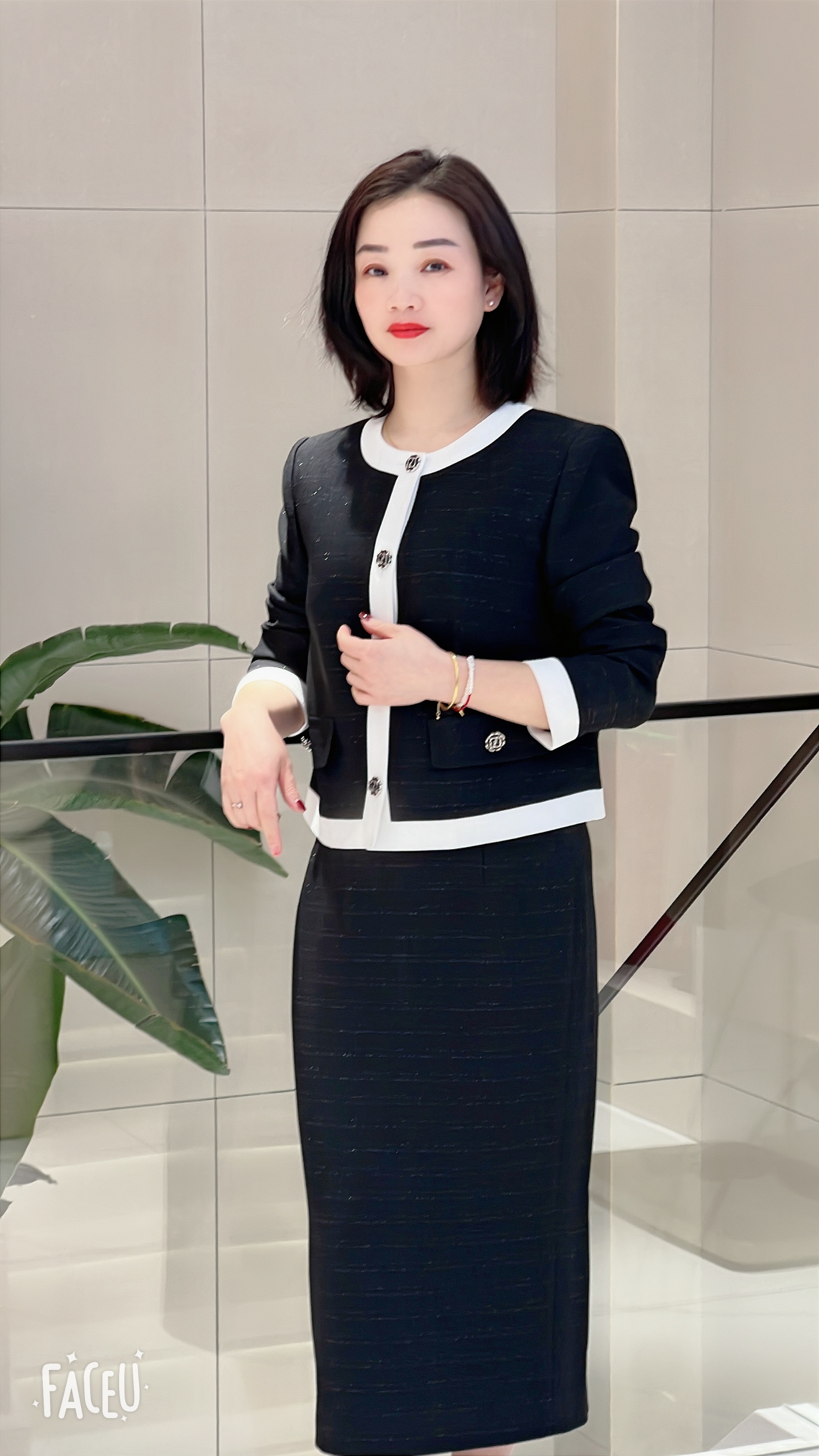 黑色优雅复古小香风套装