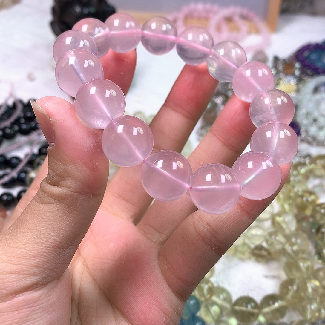 水晶手链未镶嵌?**球天然