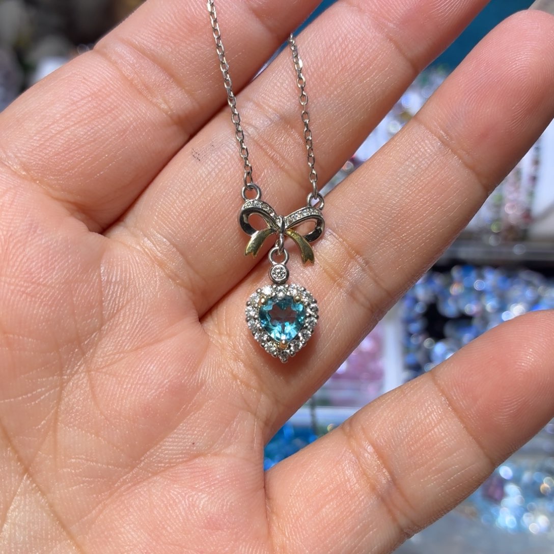 纡***汐托帕石颈饰银S925镶嵌