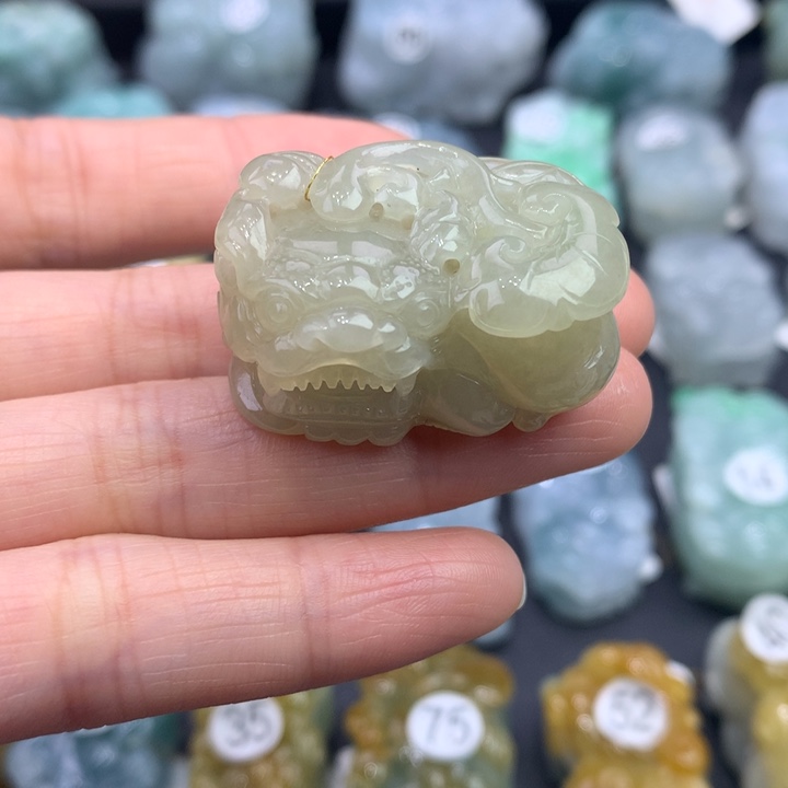 翡翠未镶嵌颈饰天然缅甸A货翡翠貔貅吊坠