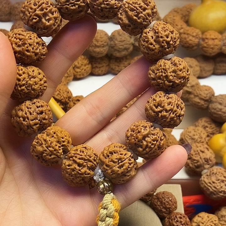 吊坠金刚菩提蜂王梅花