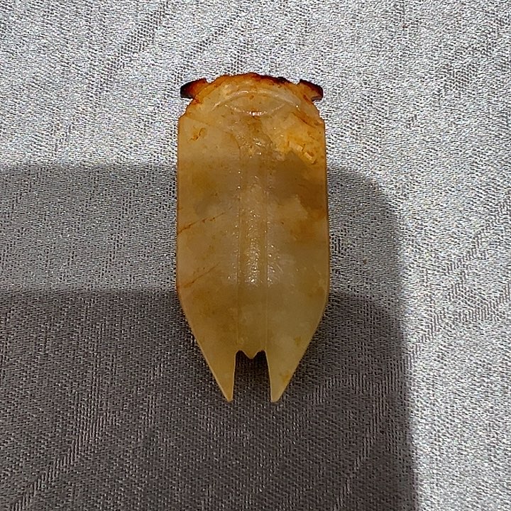 余***你和田玉（糖玉）未镶嵌颈饰