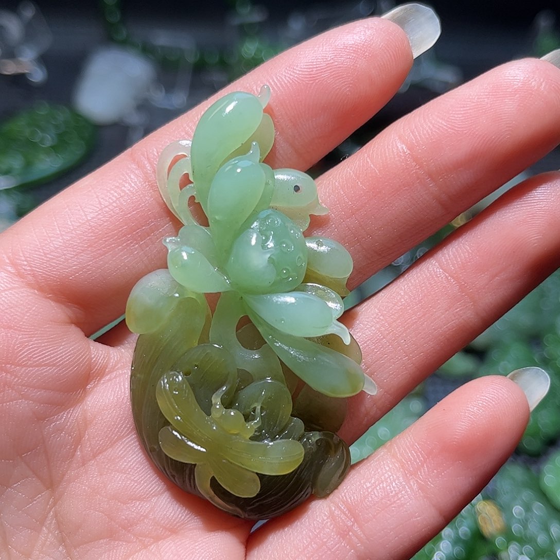 和田玉颈饰未镶嵌晴***空