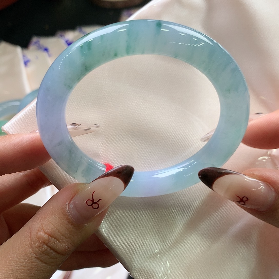 翡翠未镶嵌手镯（圆镯）28号冰胶莫奈强推！