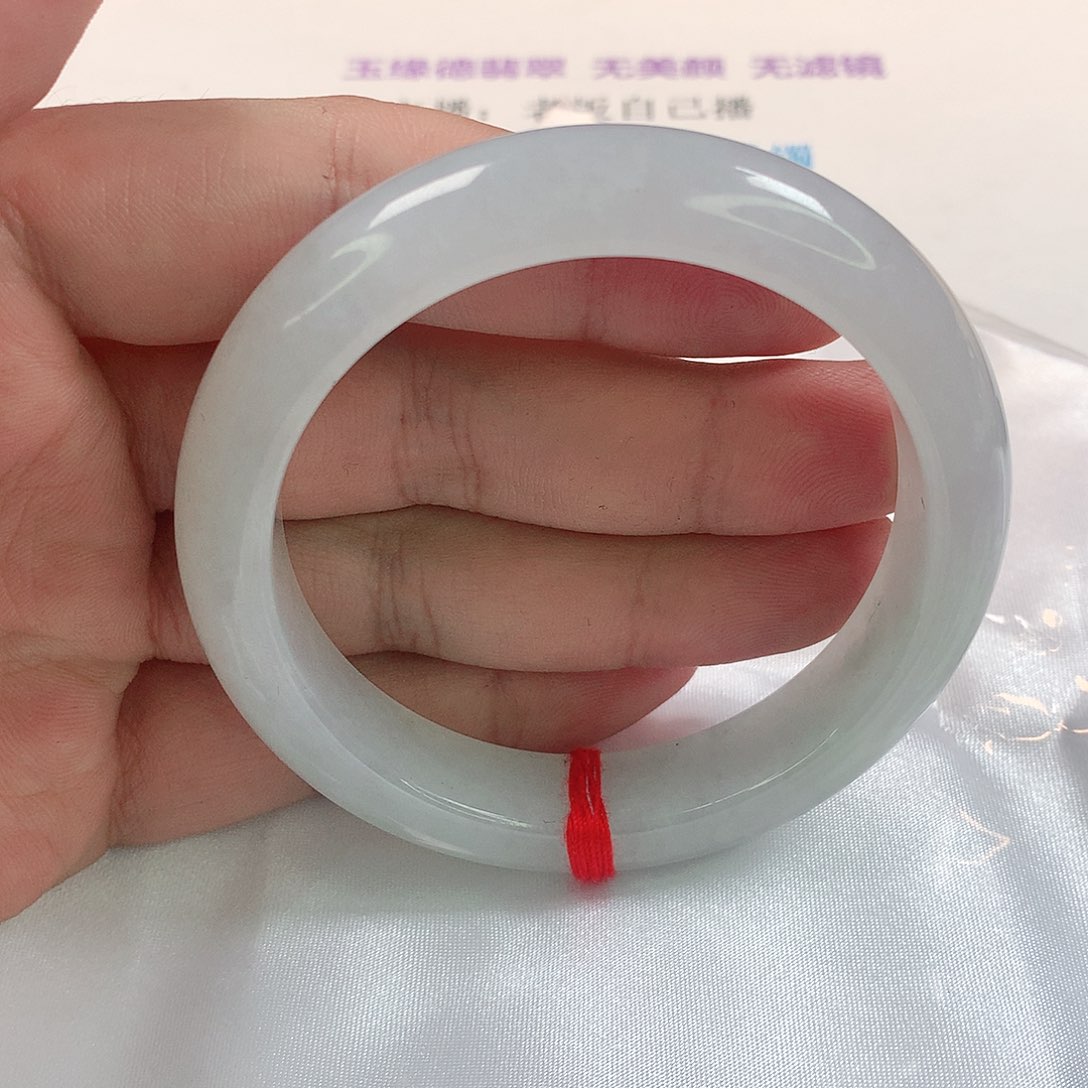 翡翠手镯未镶嵌330号