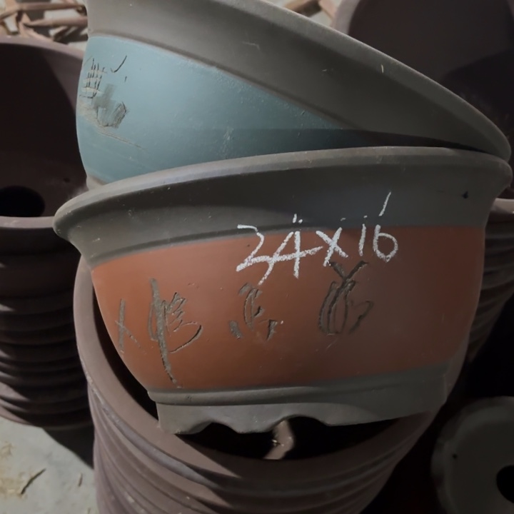 紫砂花盆100-4。   34-16