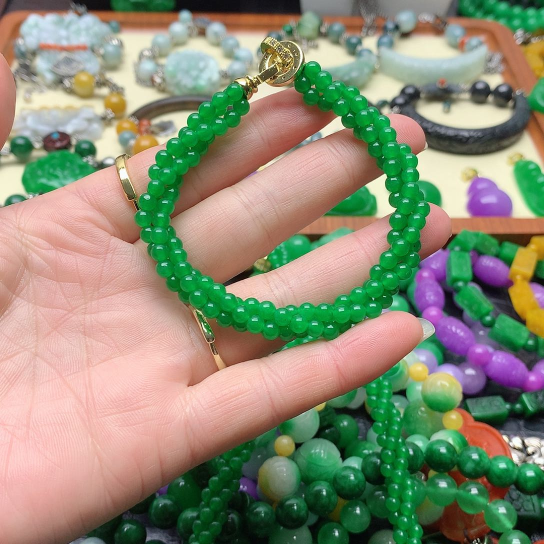 吊坠(赠链)未镶嵌翡翠