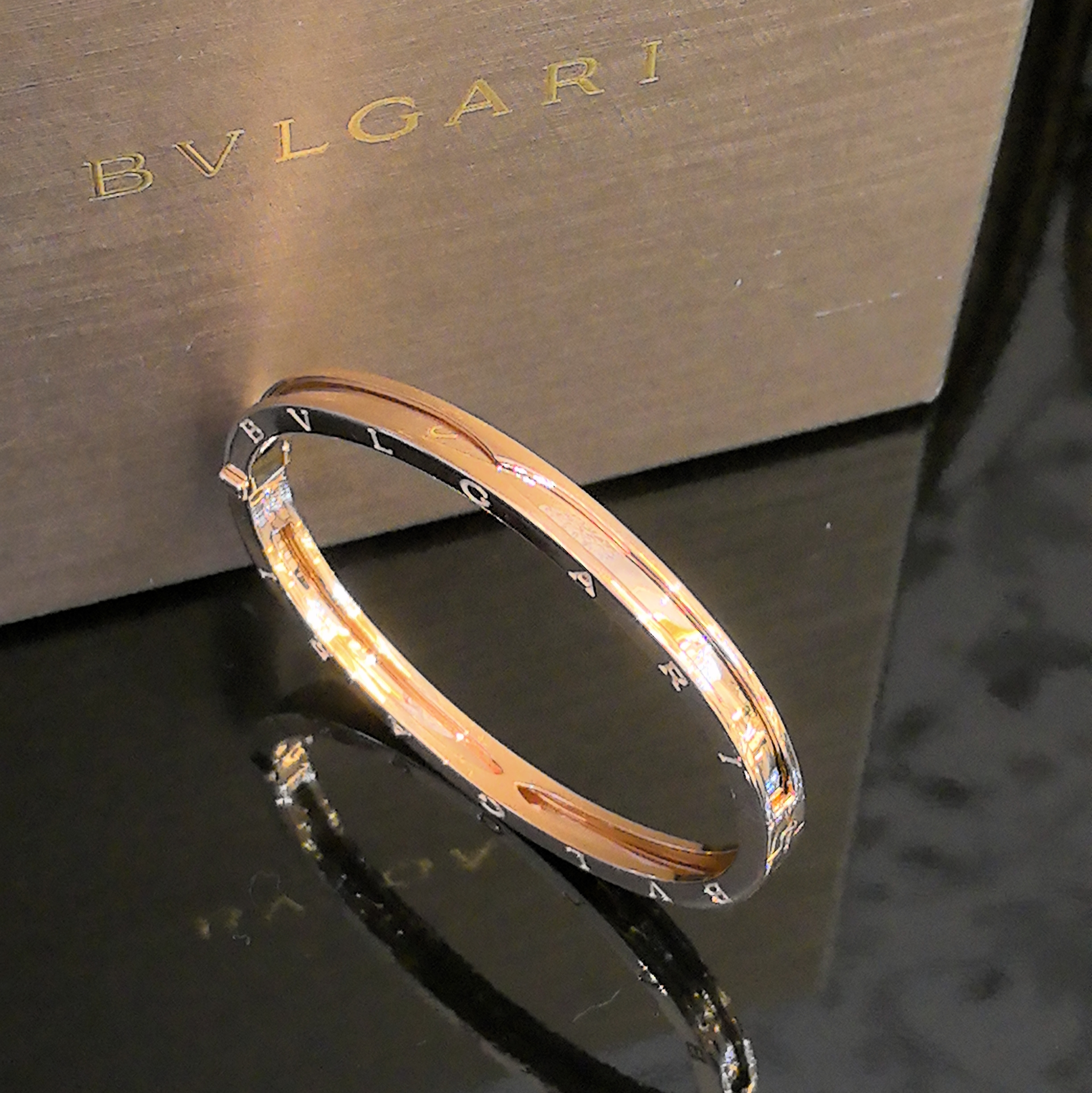 99新 BVLGARI/宝格丽 单环弹簧手镯/K玫/L码