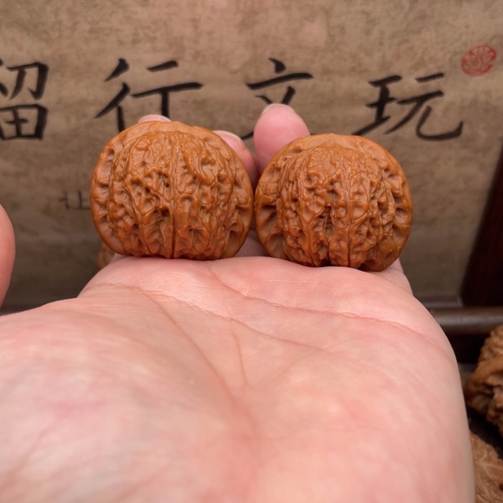 文玩核桃把件37血麒麟