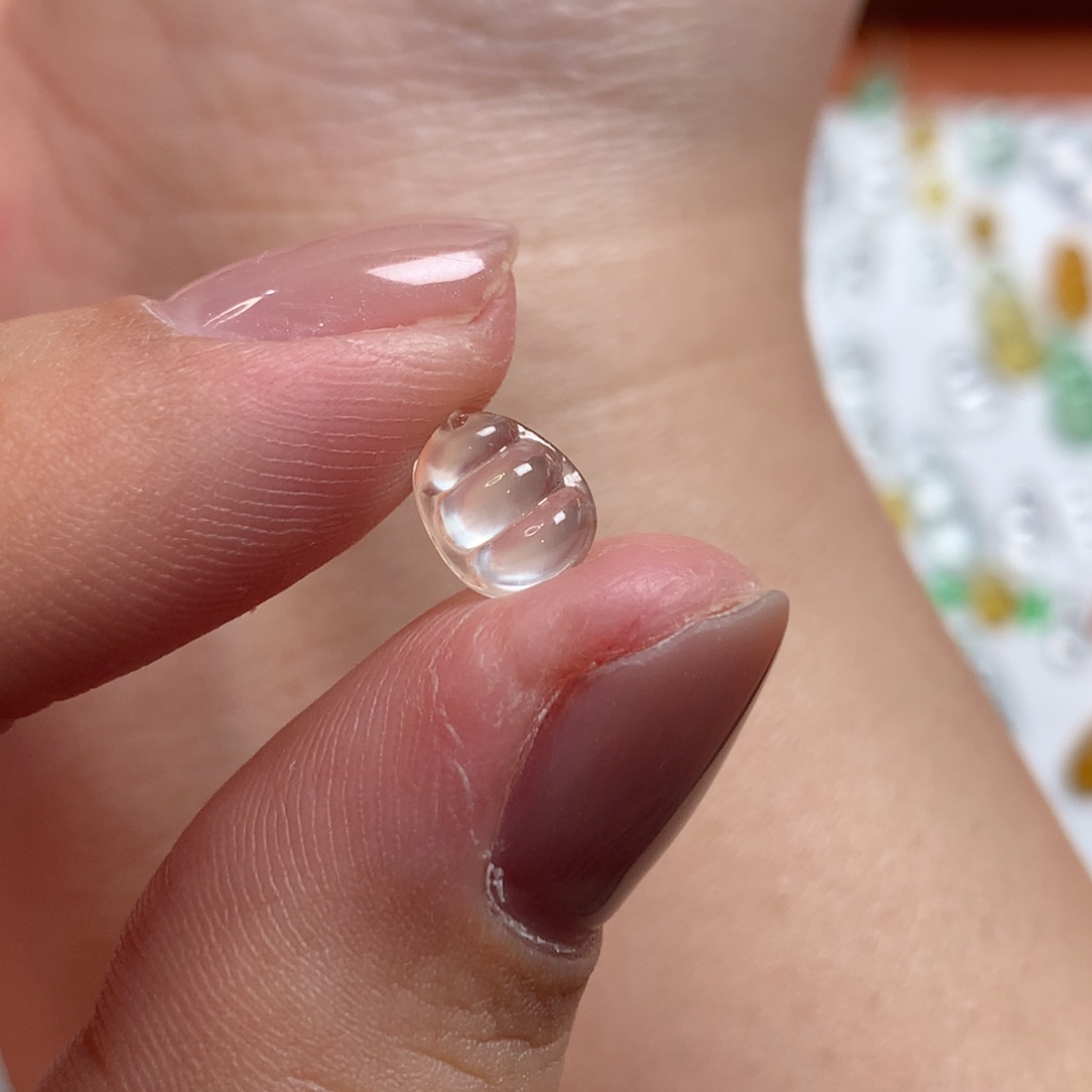 翡翠未镶嵌颈饰煤气罐豆子