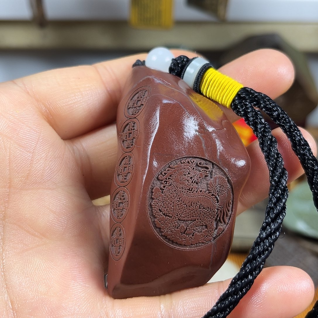 新疆戈壁石原石雕刻