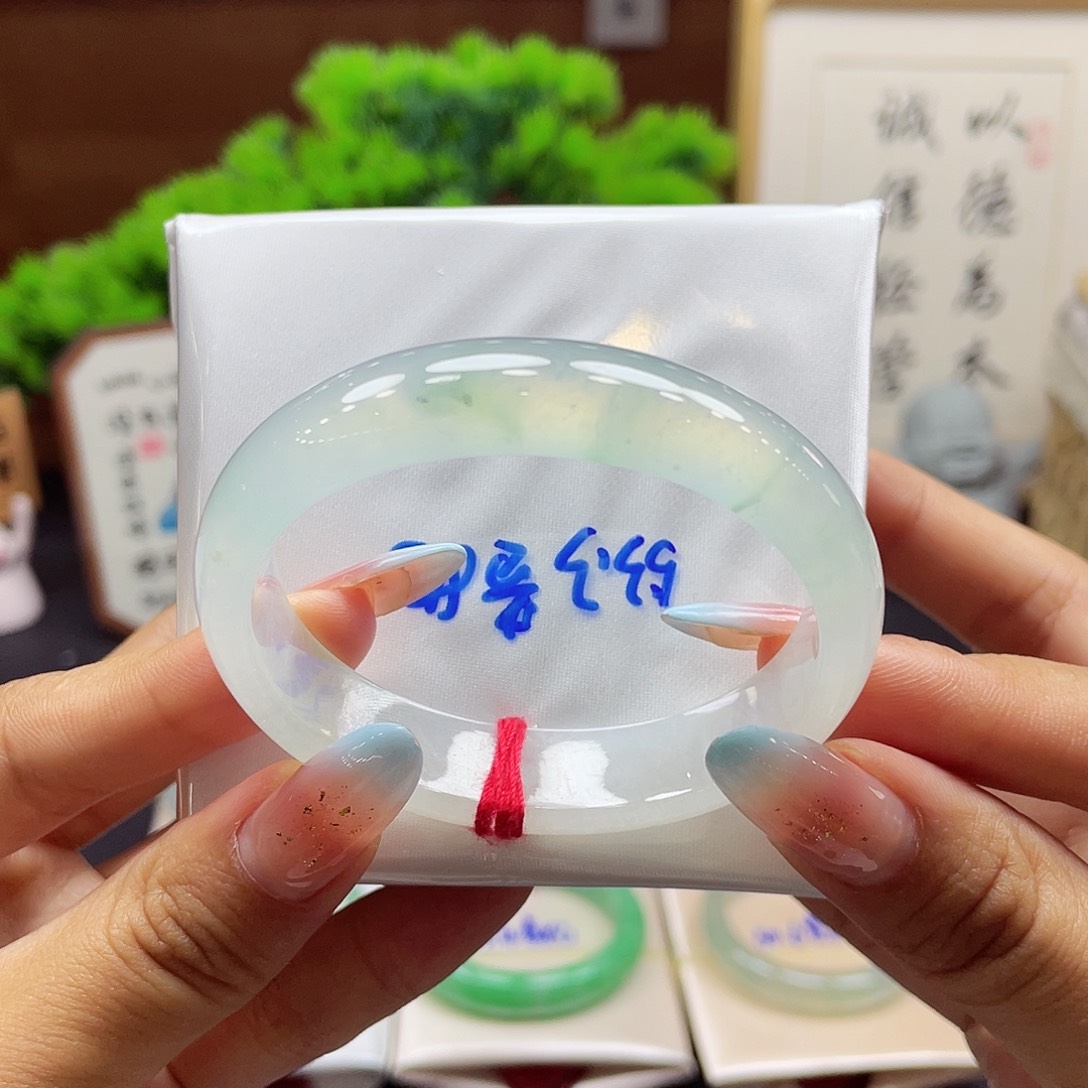 翡翠未镶嵌手镯16 号链接