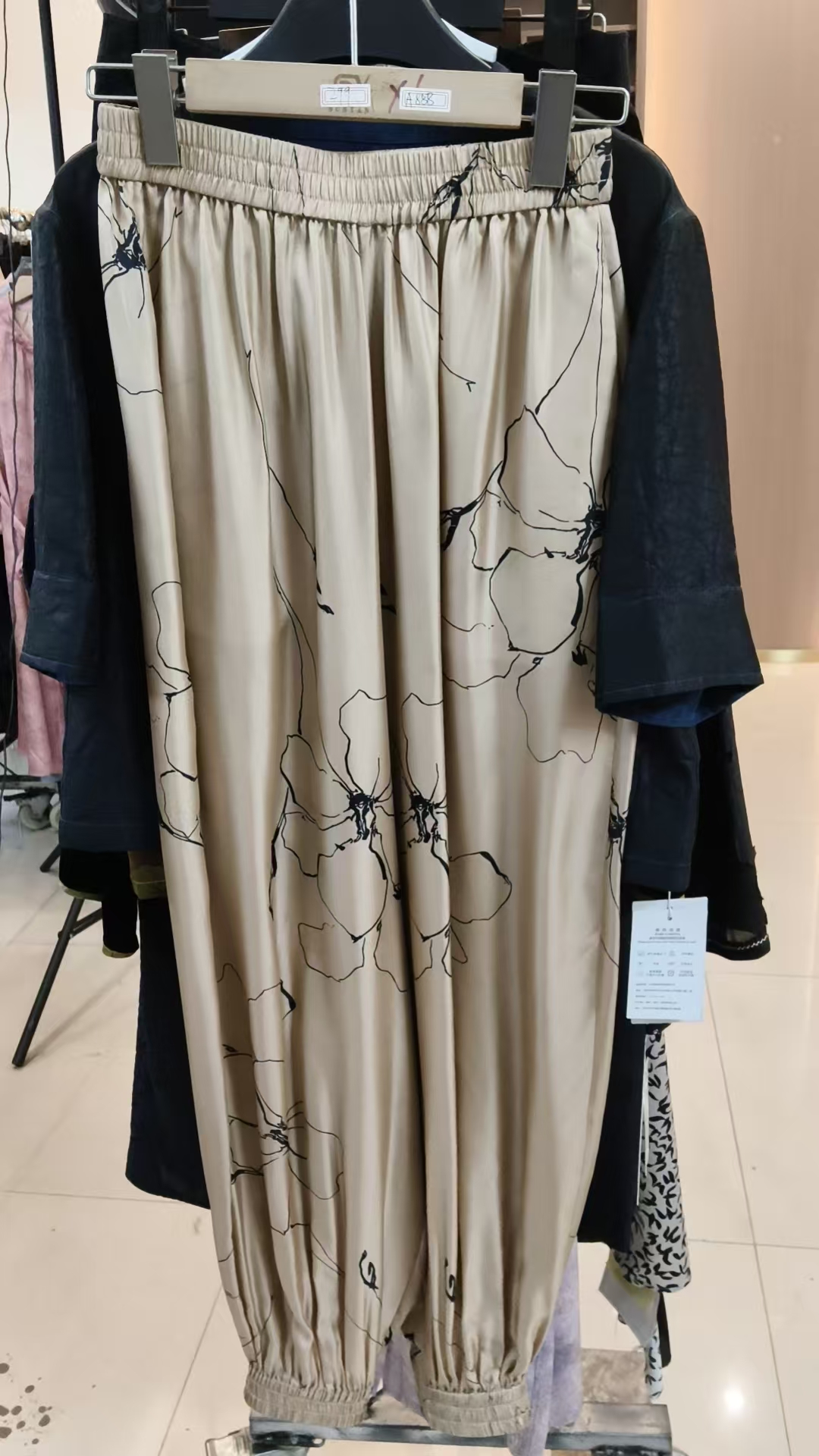 陌妆裤子孤品529532