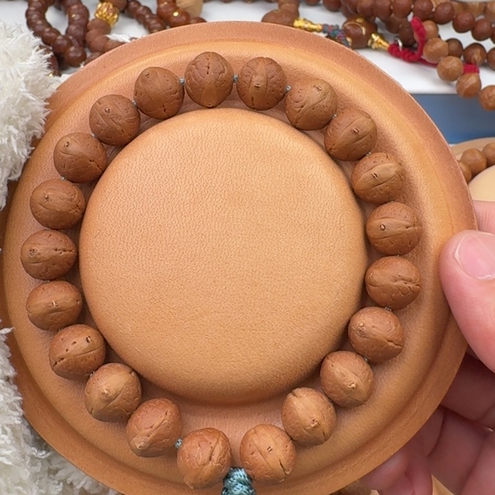 凤眼菩提手串11实心籽