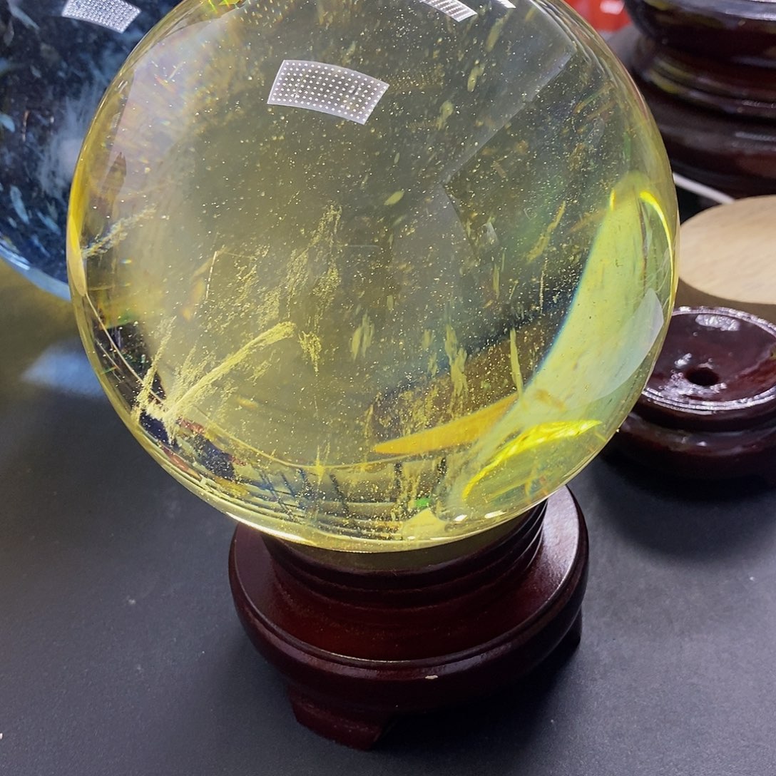 仁***经石材13公分黄水摆件