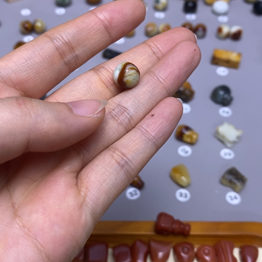 蛇纹石玉配饰合金绣*.