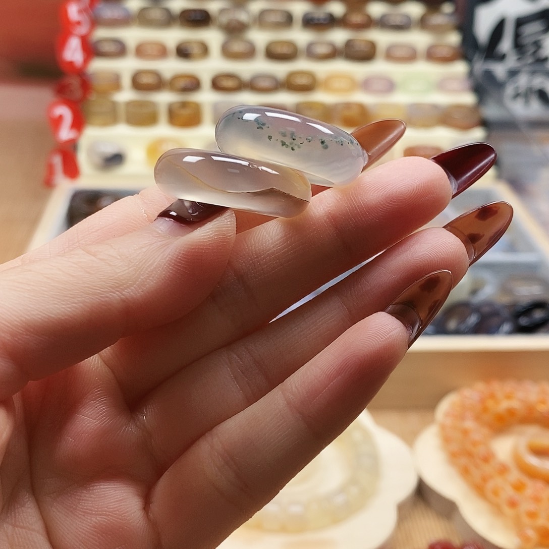 ****.玛瑙/玉髓未镶嵌戒指