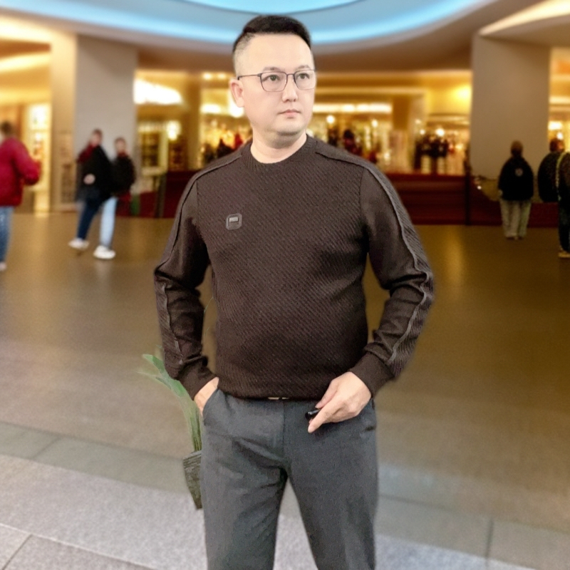 男士秋冬拼接休闲圆领长袖卫衣