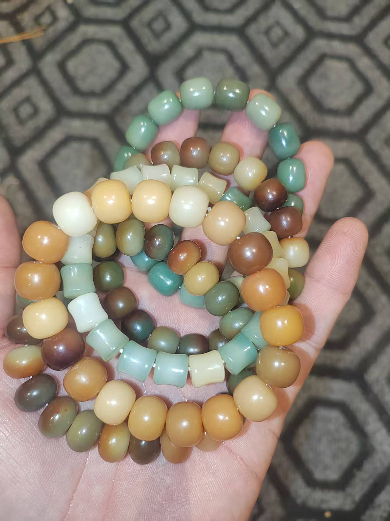 直播间展示为主，拍下请备注，菩提根单圈四条