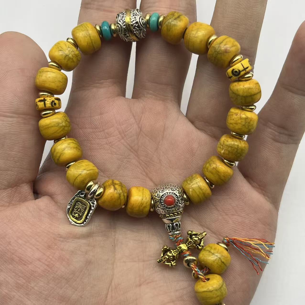 A1 耗牛骨手串卡8*10单圈 450 （配A1礼盒）